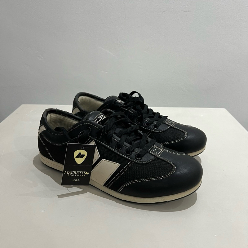 Macbeth Brighton Black/ Cement