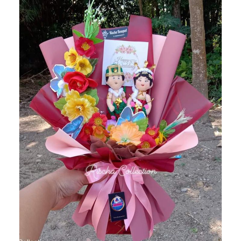 buket bulan sabit toper boneka pengantin