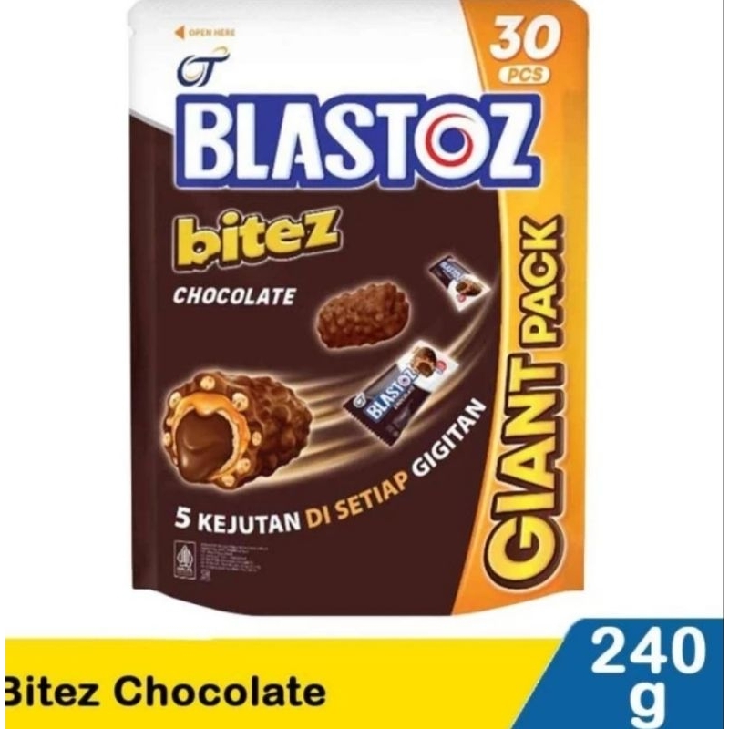 

BLASTOZ Bites Chocolate Karamel Wafer Roll Isi 30pcs