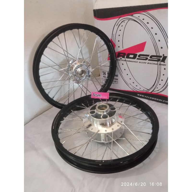 velg rossi tiger revo velg tirev velg jari jari tiger revo tirev velg rossi hitam glossy tromol tige