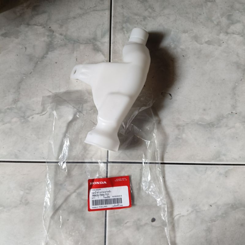 pipa selang leher atas tabung air wiper Honda HRV ori