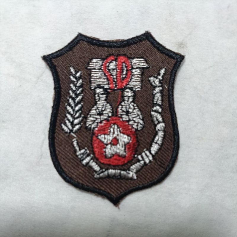 BET SD BORDIR EMBLEM BADGE BET ATRIBUT PERLENGKAPAN SERAGAM SEKOLAH SD
