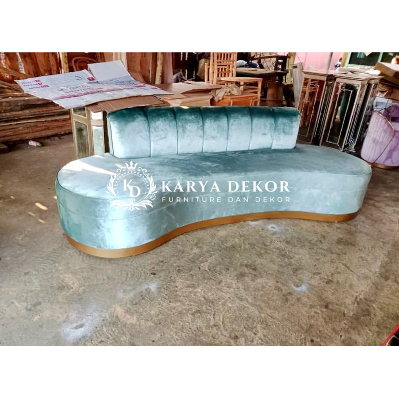 sofa pelaminan modern style / sofa pengantin shimmer gold