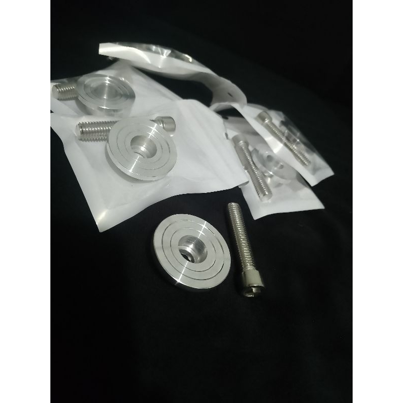 coin knalpot Mio sporty/ring knalpot Mio sporty 1set baut
