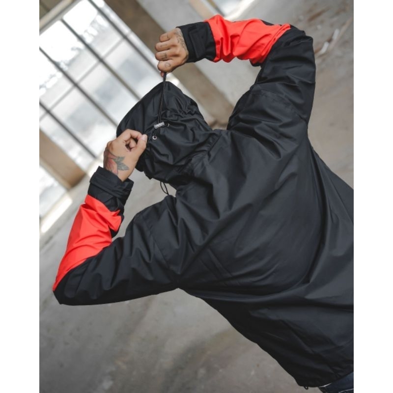 JAKET PARASUT PRIA / JAKET GUNUNG / Jaket waterproof