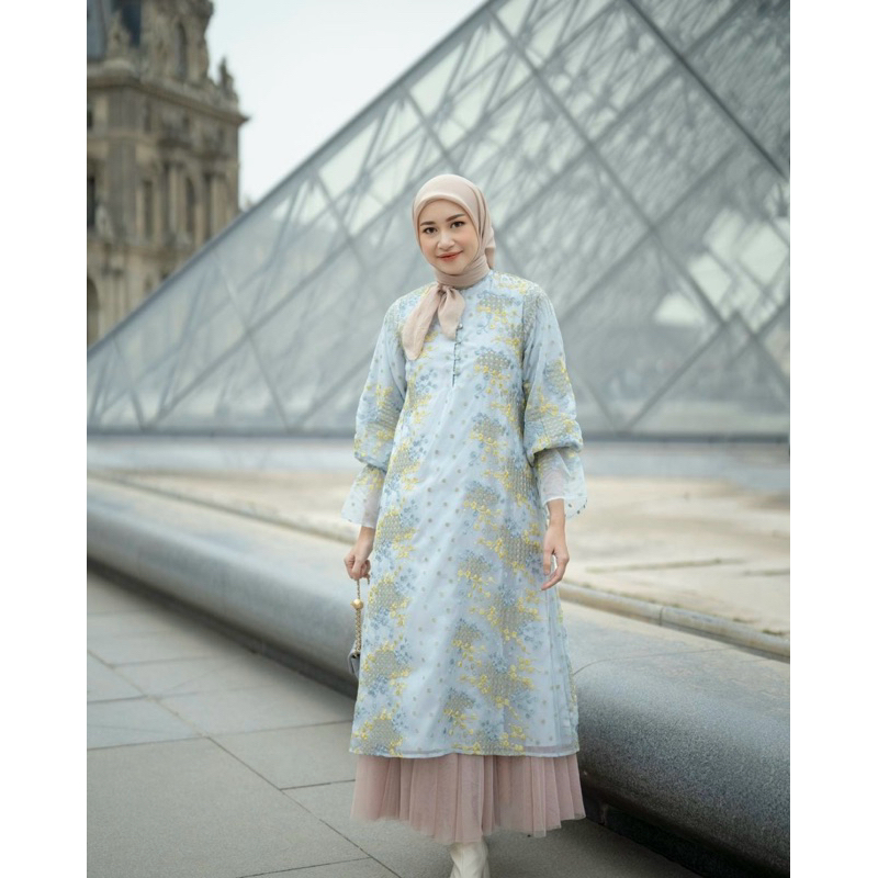 Charlotte Tunik HL Preloved