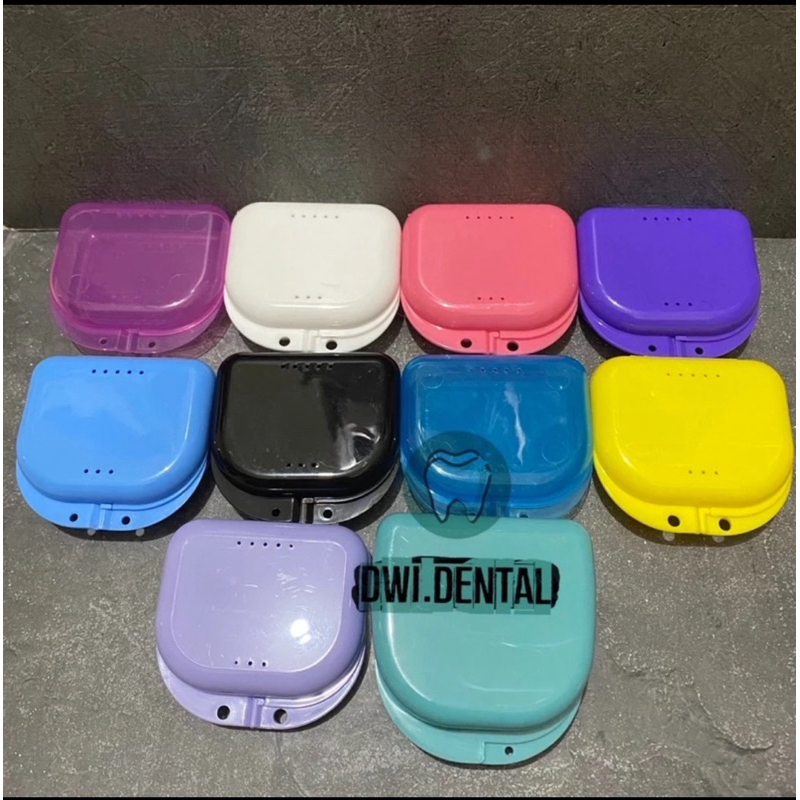 Kotak gigi palsu / kotak tetainer 1 rahang