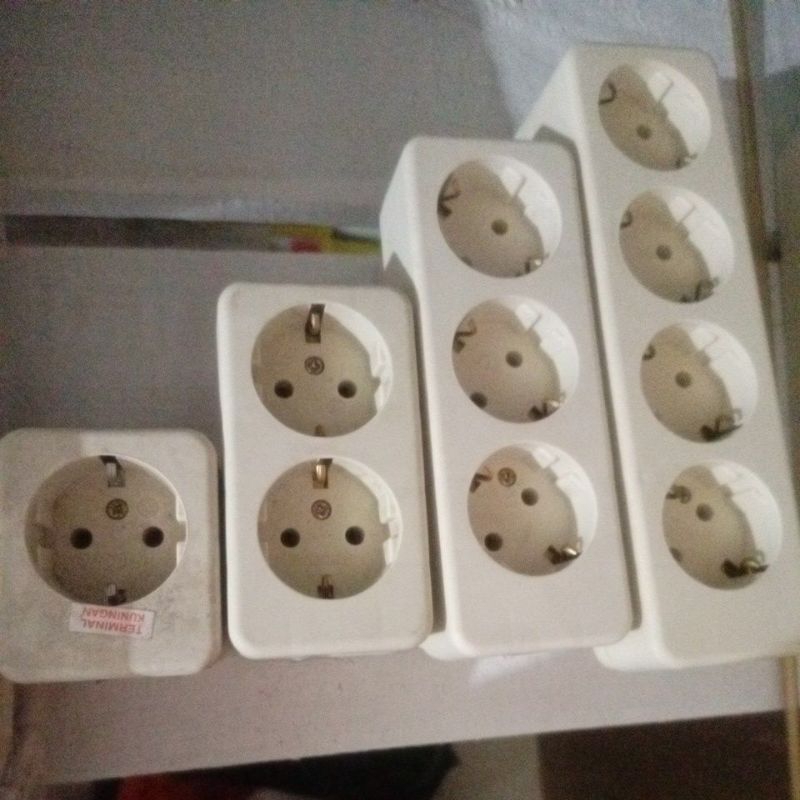 Terminal kuningan colokan listrik lubang 1 2 3 4