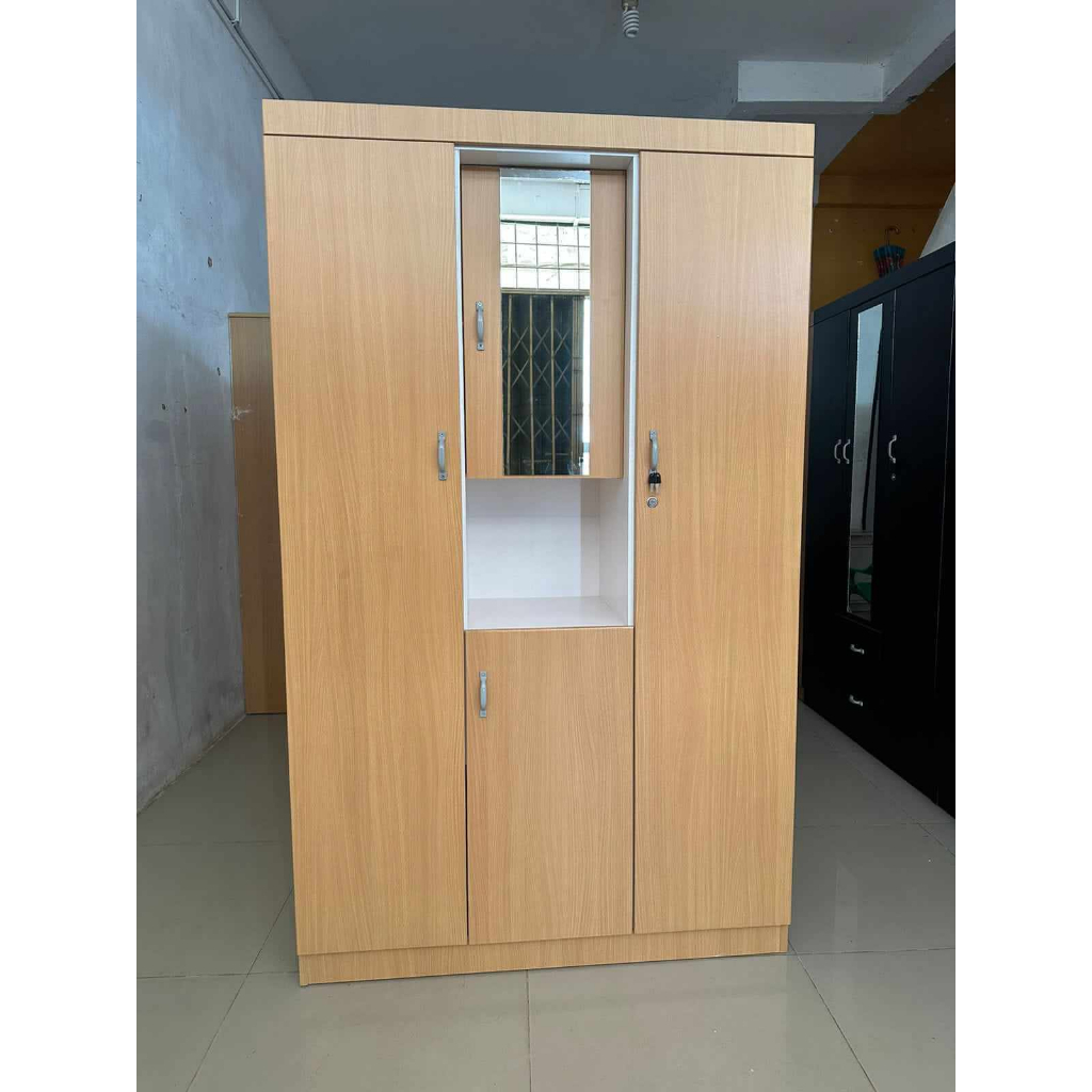 Lemari Pakaian 3 Pintu Lemari Baju Kaca Plus Gantungan BATAM