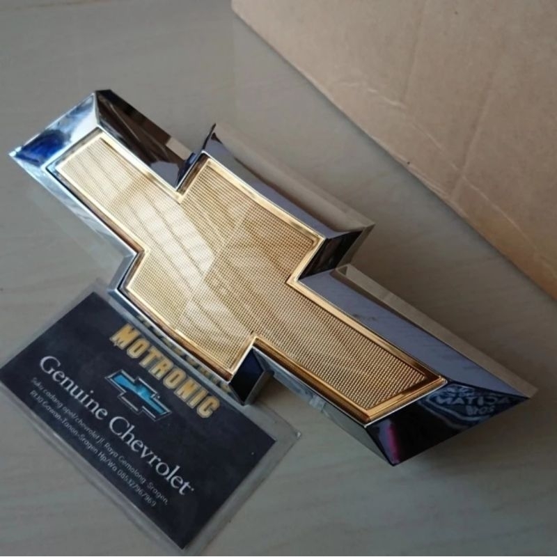 Logo Emblem grille  depan Chevrolet spin bensin diesel ORI GM