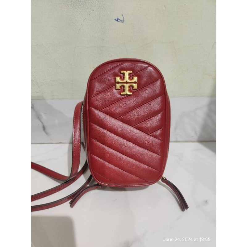 Tas wanita Tory Burch slempang