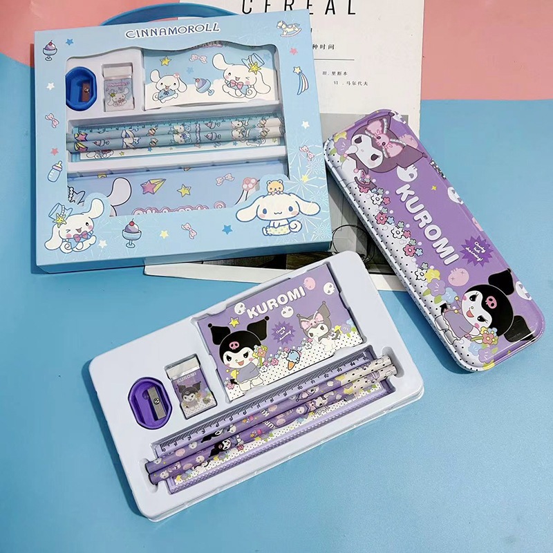 

GEM - STUDY SET 8002 SANRIO | ALAT TULIS SEKOLAH | PENSIL SET | 6 IN 1 SET PENSIL SANRIO | KUROMI | CINAMORROL | MELODY | HADIAH ULANG TAHUN | KADO BIRTHDAY ANAK | ATK | ATS