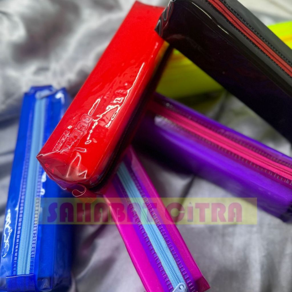 

KOTAK PENSIL KOTAK BAHAN PLASTIK