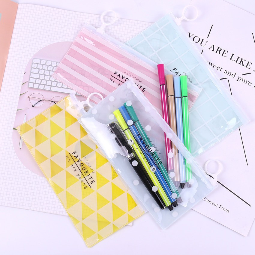 

Tempat Pensil Favorite / Tempat Kosmetik