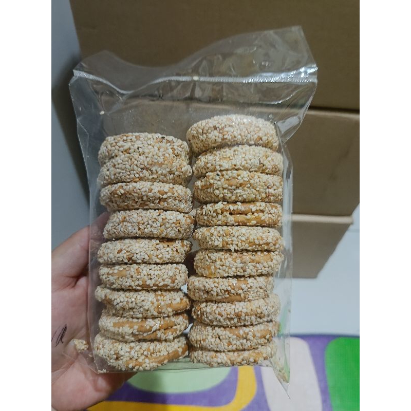 

kue mari wijen 200gr