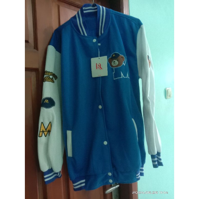 jaket baseball varsity biru