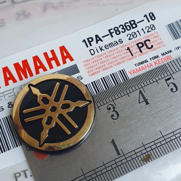 Emblem Logo Lambang Gold 2.5 CM Yamaha Vixion NVL NVA 1PA-F836B-10