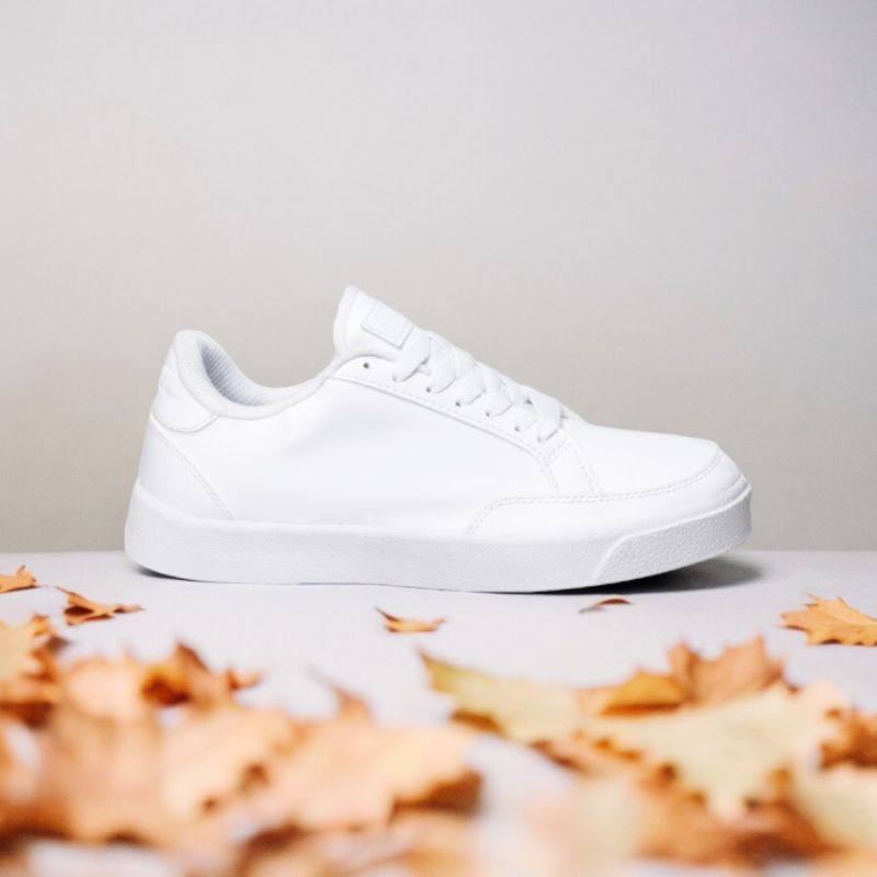 Nevis SMITH Sepatu Sneakers Casual Pria Full Putih Polos