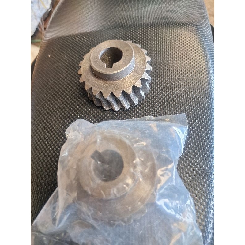Gear worm wheel Right/kanan N50.N70 Gear worm
