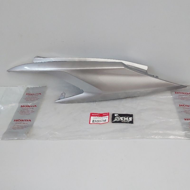 Cover Body Kiri Silver Vario 110 Techno Carbu Karburator Original 83600 KVB N50DSM