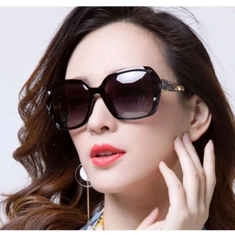 KACAMATA FASHION  STYLE WANITA KACAMATA FASHION WANITA TERKINI