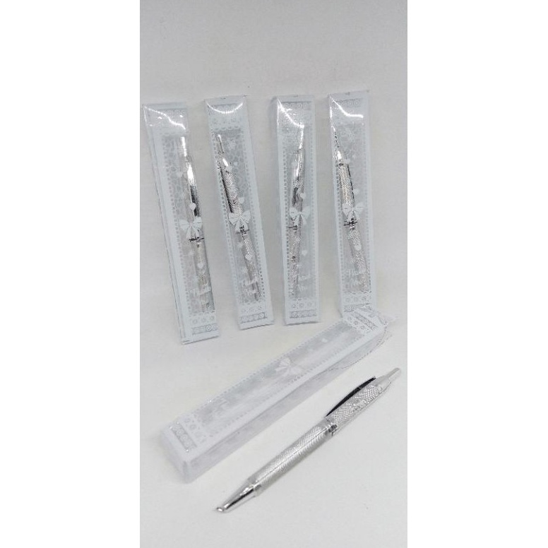 

ISI 5 PCS SOUVENIR PERNIKAHAN PULPEN SILVER KEMASAN MIKA k P8C6