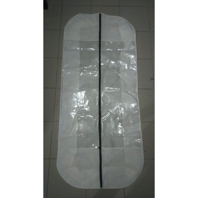 cover gaun pengantin