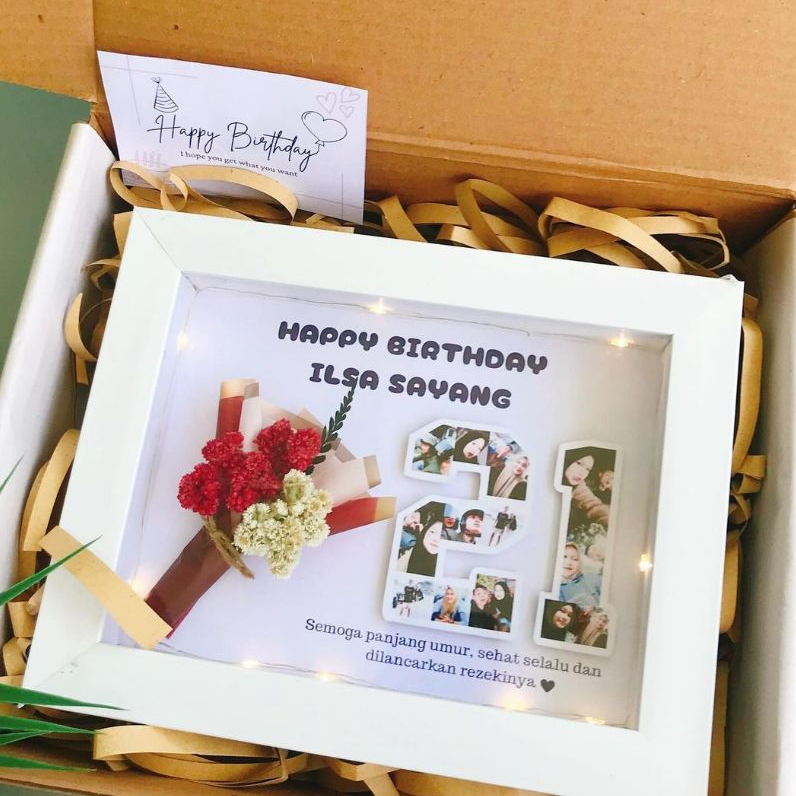 KADO ULANG TAHUN, KADO WEDDING FRAME, FRAME KADO GRADUATION, GIFT FRAME, GIFT WEDDING, GIFT PERNIKAH