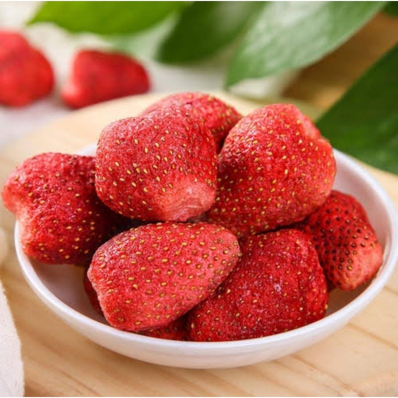 

LAGI VIRAL !! NAKOCI Freeze Dried Strawberry - Snack Buah Kering Stroberi Premium 50gram