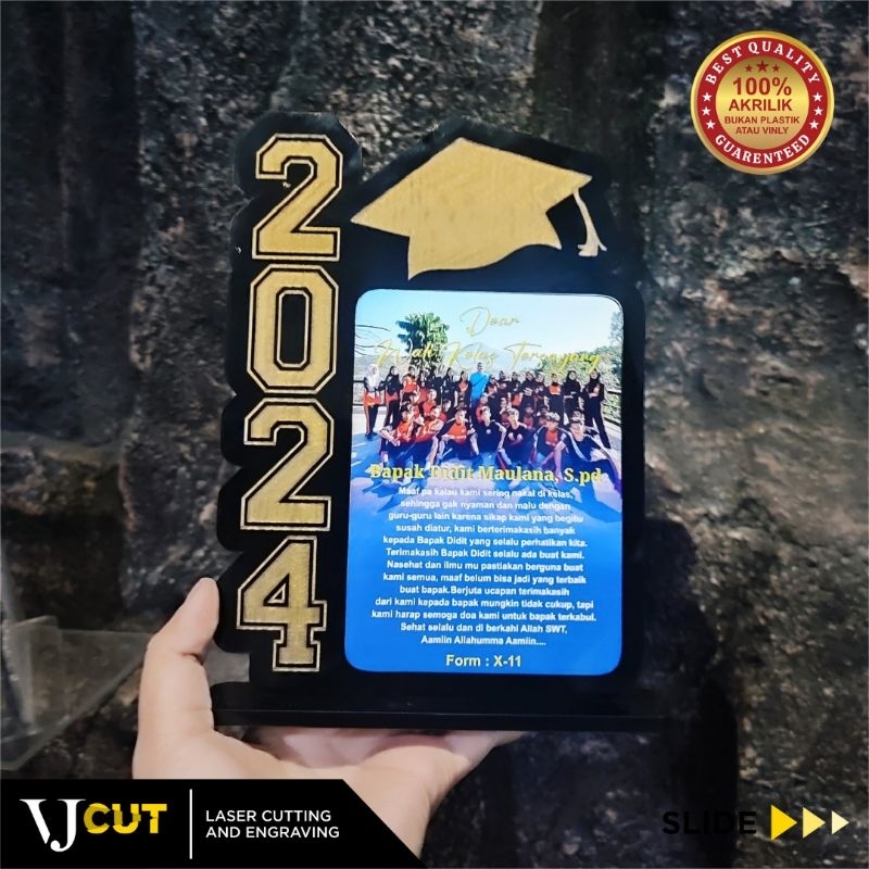 Plakat Wisuda / Graduation Akrilik tebal 5mm/ plakat custom akrilik ( bisa custom foto dan ucapan)