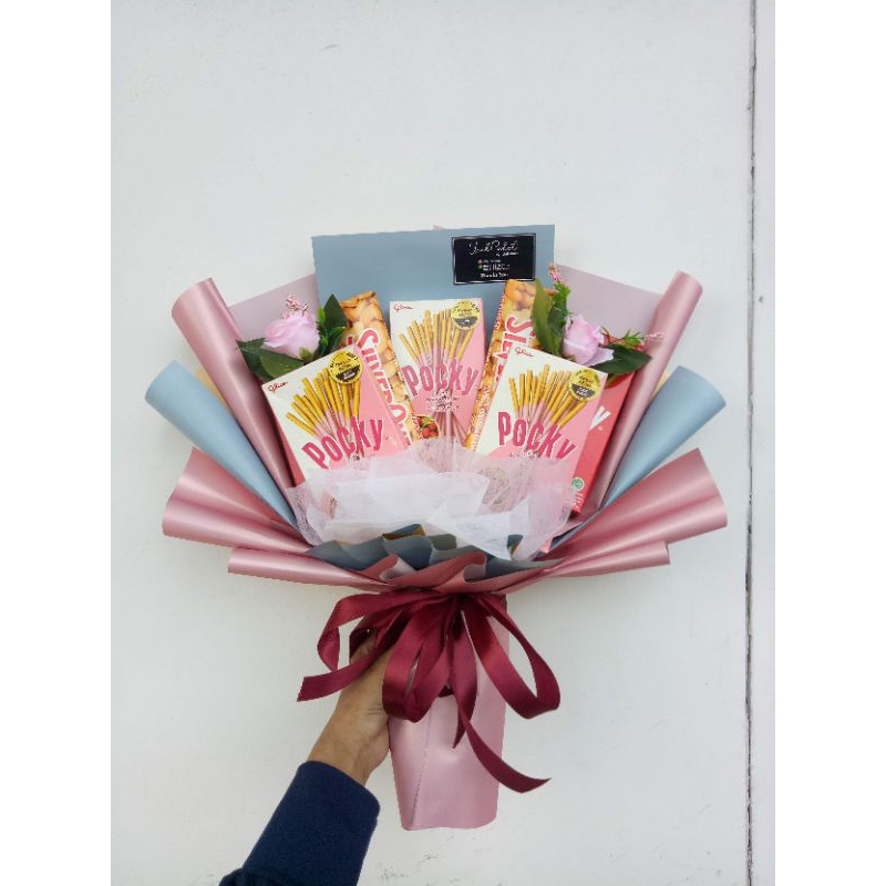 

Bucket Wisuda Snack|Bucket Snack Coklat| Bucket Coklat Hadiah| Bucket Hadiah Wisuda