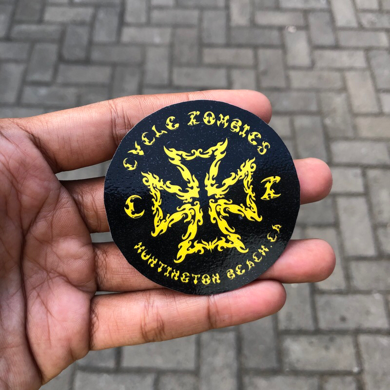

Sticker Cycle Zombies Ironcros Black