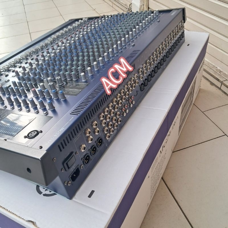 MIXER AUDIO YAMAHA MG24/14FX MIXER 24 CHANNEL MG 24-14 FX MG 24/14 FX