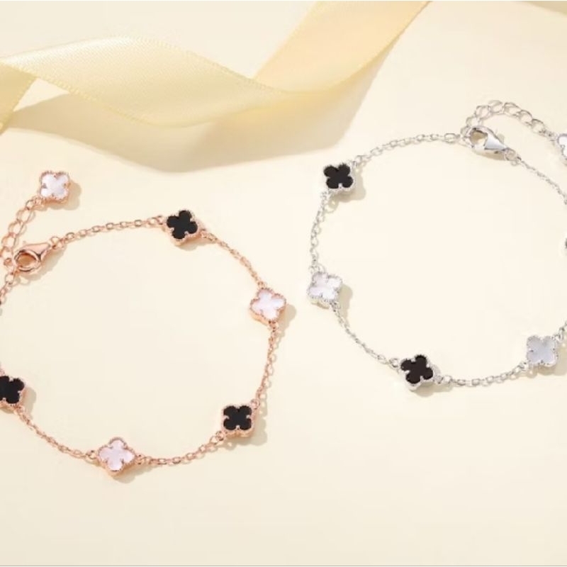 gelang clover 2warna hitam putih titanium wanita