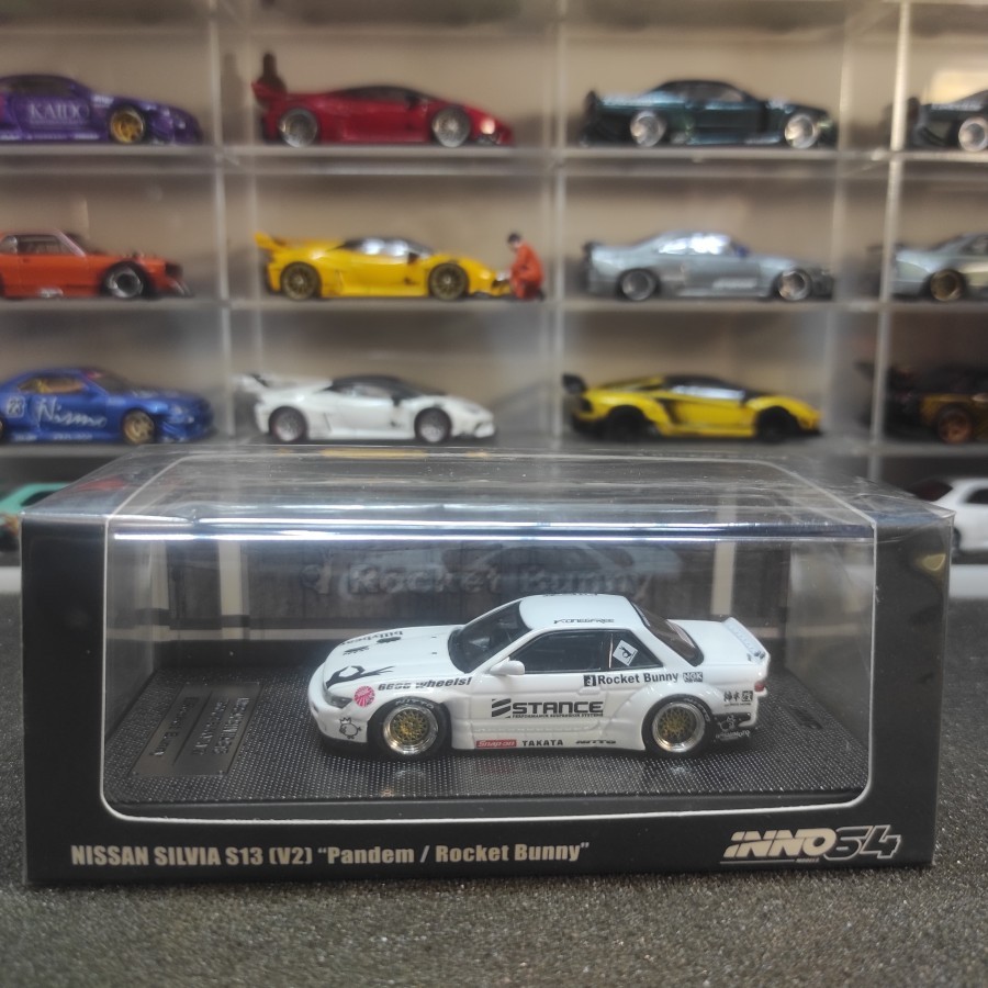 Inno 64 Nissan Silvia S13 (V2) Pandem / Rocket Bunny White