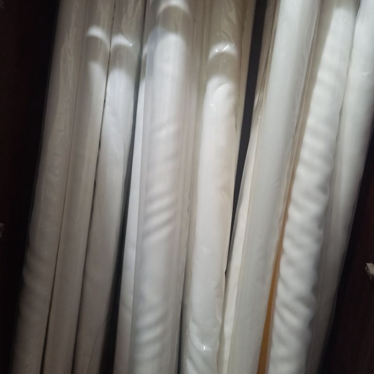 

KODE U7V9 KAIN MONYL SCREEN SABLON T61 PUTIH LEBAR 165