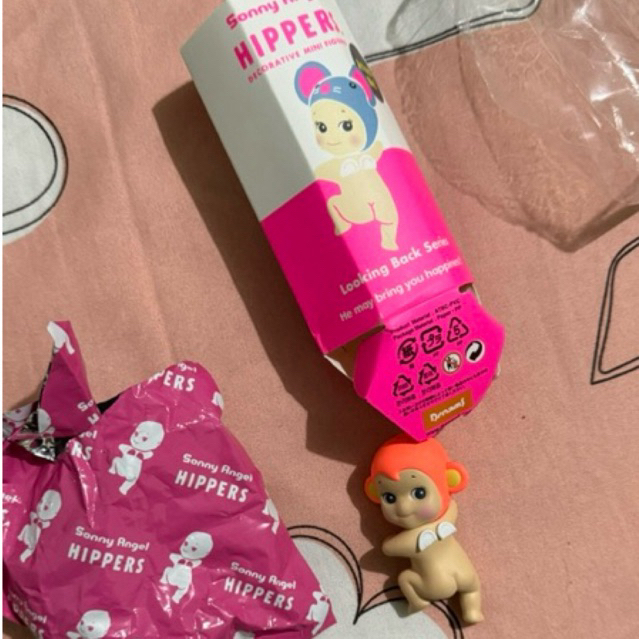 sonny angel hippers looking back monkey