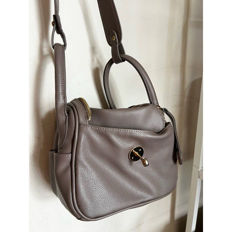 PRELOVED TAS geulis.id LUNA