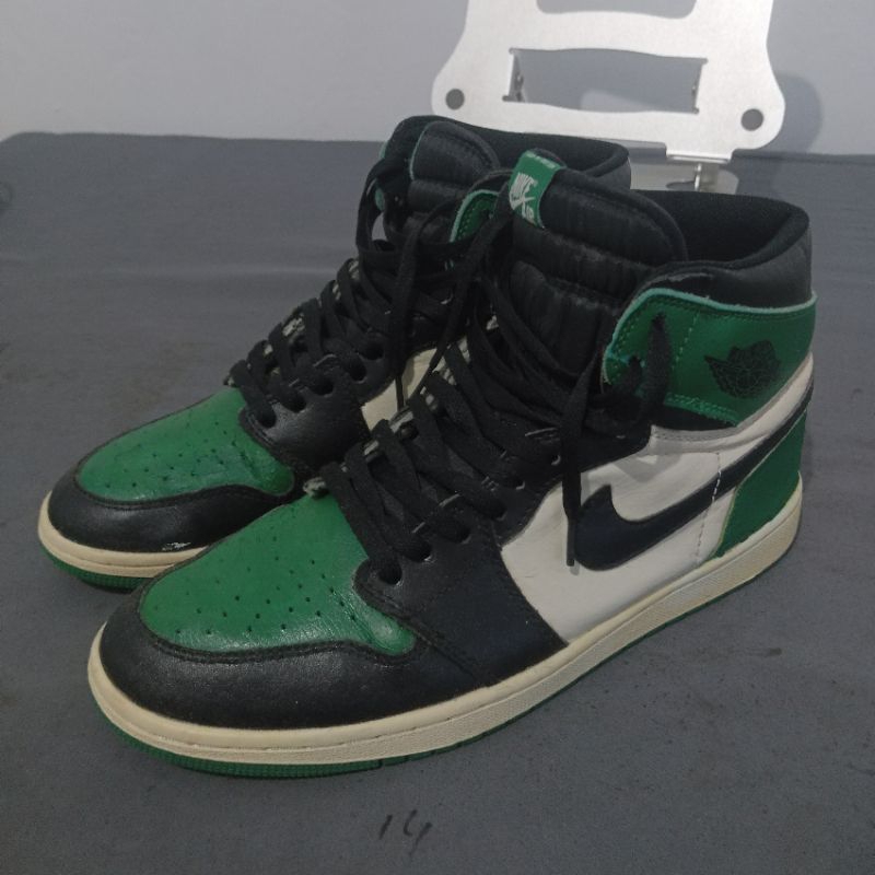 aj1 green pine size 47,5