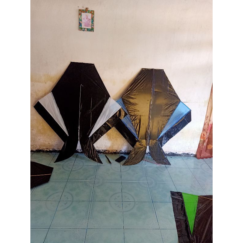 LAYANGAN COTEK BLOLONG