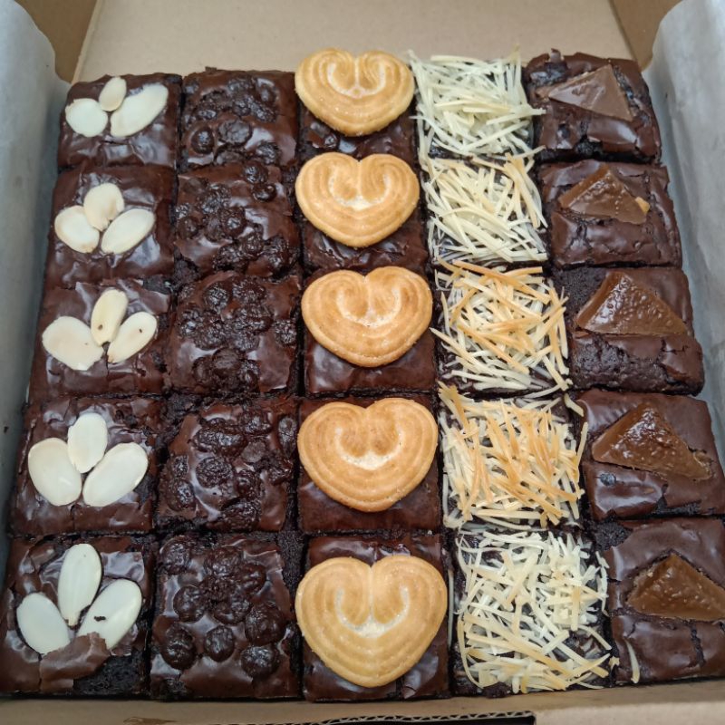 

BROWNIES SEKAT toping regular