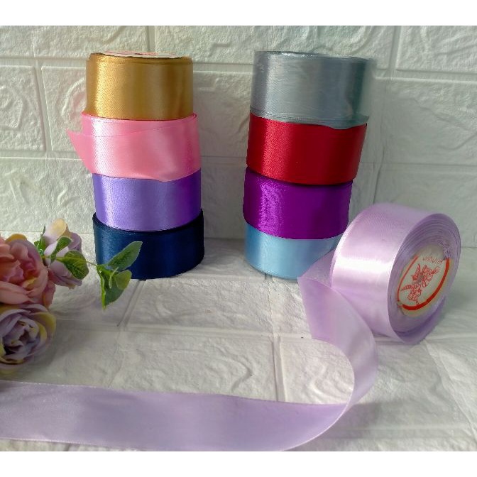 

KP8 224 METERROLL PITA SATIN 4 5 CM 2 INCH PREMIUM UNTUK BUKET BUNGA SATIN GIFT BOX HAMPERS KERAJINAN DIY