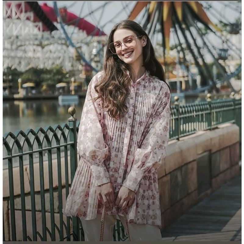 Benang Jarum x Disney Puzzlea pleated shirt NEW Size L