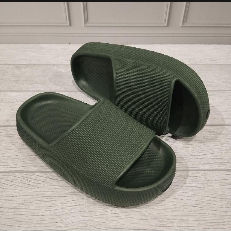 Sandal Selop Anak Remaja Sandal Laki Laki Tebaru Sandal Karet slop