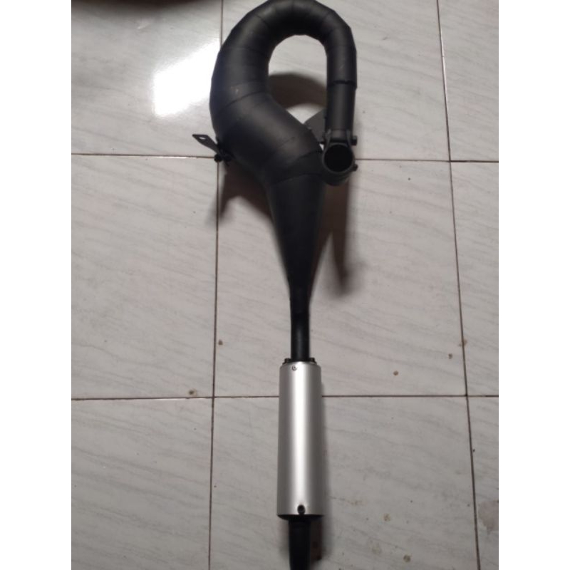knalpot racing vespa buang kanan