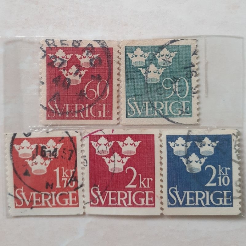 

Perangko Swedia Three Crowns Tahun 1939-1954 set 5pcs