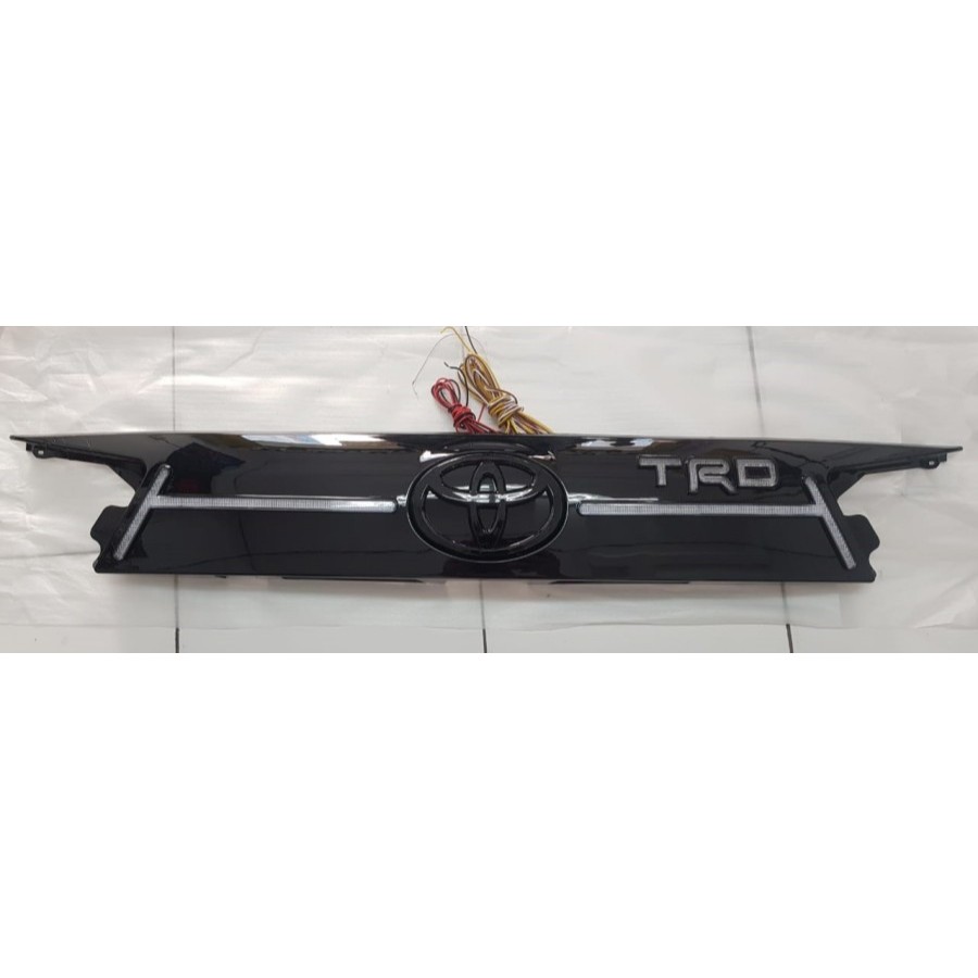 Trunk lid Innova 2016 TRD Black LED TrunkLid Innova Reborn