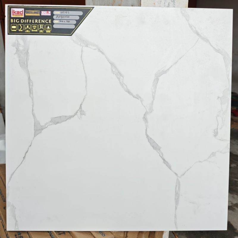 GRANIT 60X60 CARARA WHITE MOTIF MATT MARMER