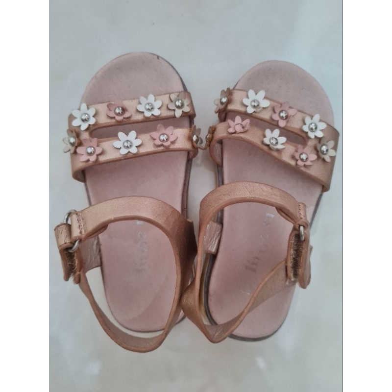 preloved sepatu sendal anak (vvgc) medan