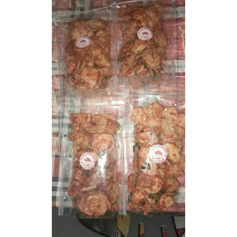 

basreng pedas daun jeruk ukuran setengah kg